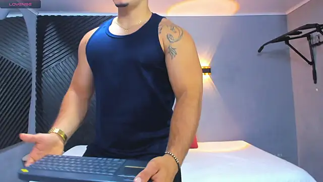 Horny nick18 online show from May 2026 11:18:01 AM