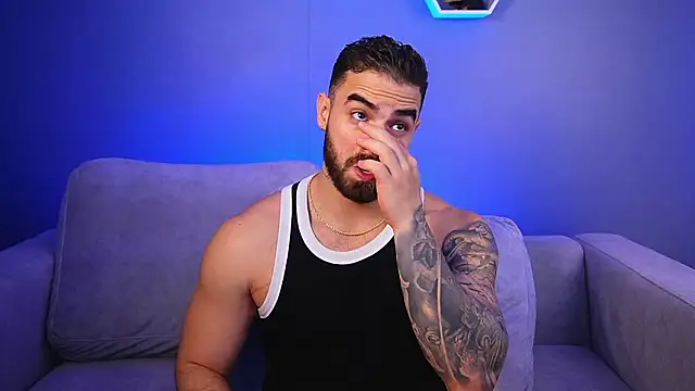 Paul Phoenix online show from January 2026 06:33:01 PM