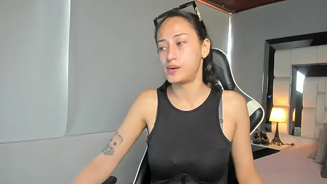 Adhara7 online show from December 2025 08:24:02 PM