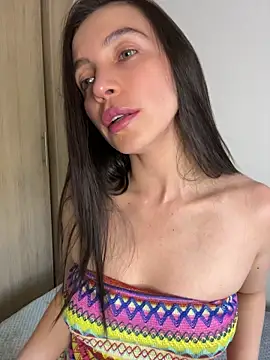 karinasantos  online show from May 2026 11:01:01 PM