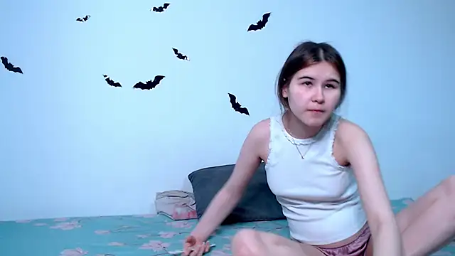 litle owl online show from November 2025 11:35:01 PM