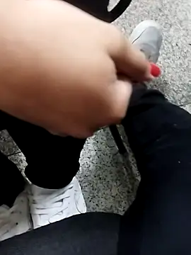 Snapshot of PIROCAO20 chatting on October 2025 12:42:02 AM PIROCAO20 online show from October 2025 12:42:02 AM