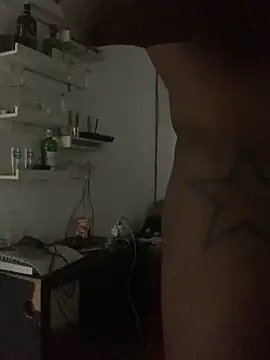 Snapshot of envolvemteX chatting on February 2026 06:16:01 PM envolvemteX online show from February 2026 06:16:01 PM