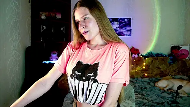 Snapshot of Luntryy chatting on December 2025 12:35:02 PM Luntryy online show from December 2025 12:35:02 PM