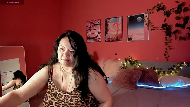 Snapshot of sandra_jackson chatting on April 2026 02:50:02 AM sandra jackson online show from April 2026 02:50:02 AM