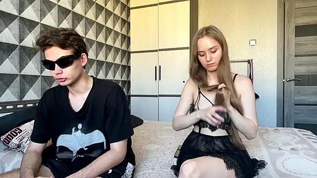 merycouple online show from January 2026 02:47:01 AM