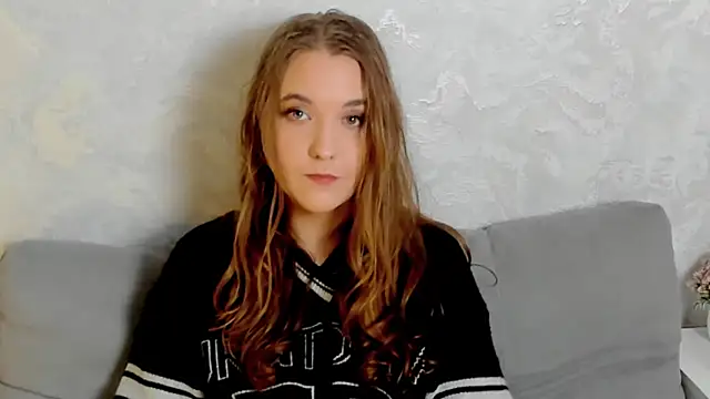 Snapshot of EiraWise chatting on December 2025 02:48:01 PM EiraWise online show from December 2025 02:48:01 PM