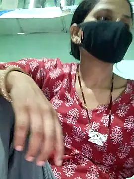 poojam93 online show from September 2025 05:02:01 PM