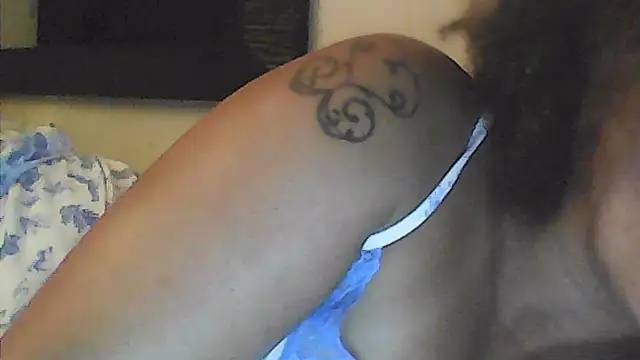 Snapshot of sarahkat86 chatting on January 2026 02:03:02 AM sarahkat86 online show from January 2026 02:03:02 AM