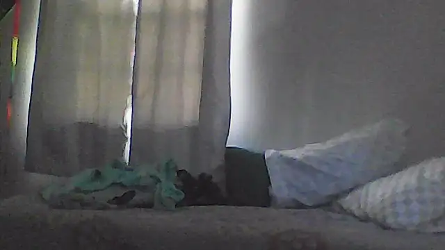 Snapshot of sarahkat86 chatting on April 2026 09:57:02 PM sarahkat86 online show from April 2026 09:57:02 PM
