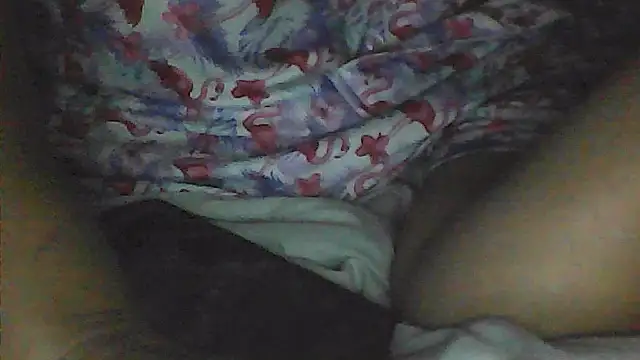 Snapshot of sarahkat86 chatting on April 2026 11:27:02 PM sarahkat86 online show from April 2026 11:27:02 PM