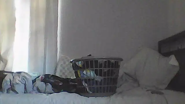 Snapshot of sarahkat86 chatting on April 2026 10:10:02 PM sarahkat86 online show from April 2026 10:10:02 PM