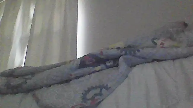 Snapshot of sarahkat86 chatting on April 2026 11:30:02 AM sarahkat86 online show from April 2026 11:30:02 AM