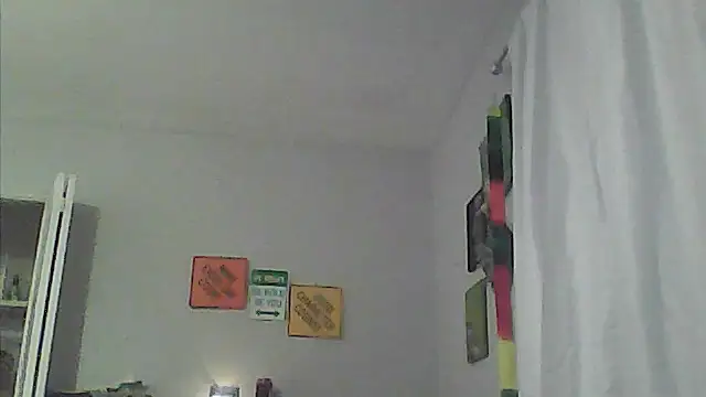 Snapshot of sarahkat86 chatting on May 2026 01:56:01 AM sarahkat86 online show from May 2026 01:56:01 AM