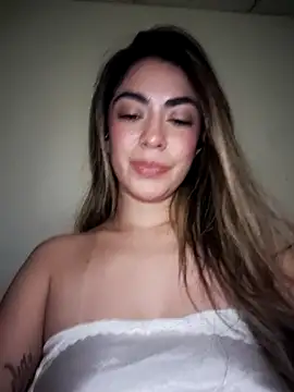 Snapshot of CristalHeart_ chatting on November 2025 01:55:02 PM CristalHeart online show from November 2025 01:55:02 PM