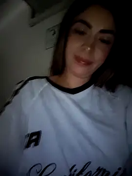 Snapshot of CristalHeart_ chatting on December 2025 12:34:02 PM CristalHeart online show from December 2025 12:34:02 PM