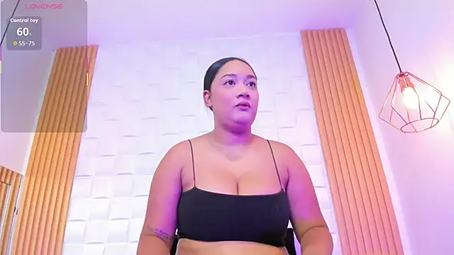 Snapshot of AriaBelle chatting on November 2025 11:02:02 AM AriaBelle online show from November 2025 11:02:02 AM