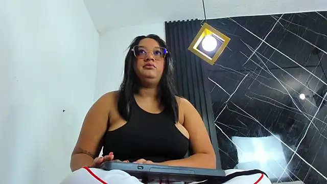 AriaBelle online show from April 2026 11:14:01 AM