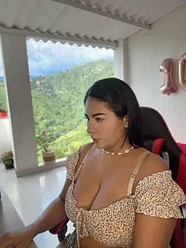 samanthahut1 online show from May 2026 09:10:02 PM