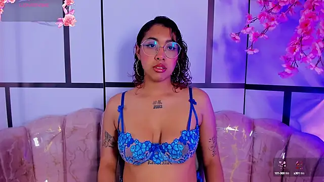 Snapshot of Olivejoness chatting on September 2025 04:14:02 AM Olivejoness online show from September 2025 04:14:02 AM