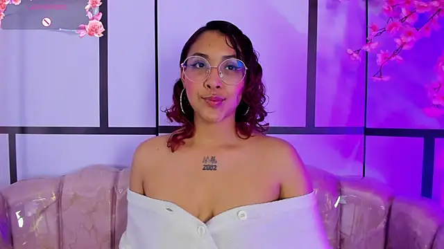 Snapshot of Olivejoness chatting on September 2025 05:42:01 AM Olivejoness online show from September 2025 05:42:01 AM