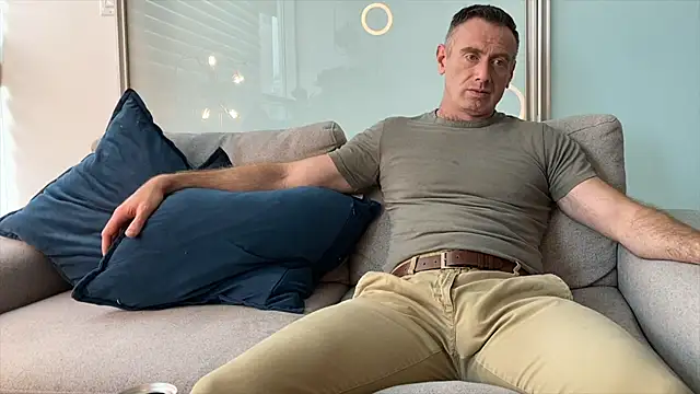 Snapshot of TheDonnyBasilisk chatting on November 2025 06:54:01 PM TheDonnyBasilisk online show from November 2025 06:54:01 PM