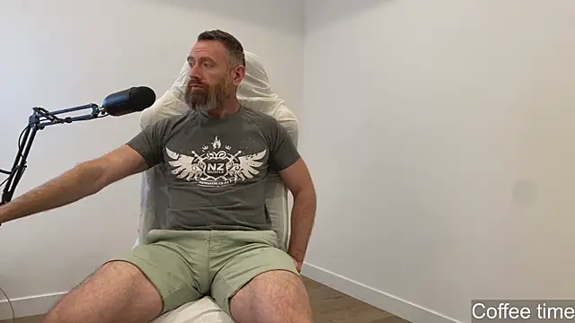 TheDonnyBasilisk online show from June 2026 02:49:01 PM