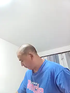 CWQ123 online show from October 2025 12:03:01 PM