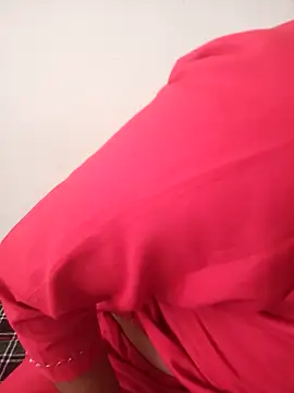 Neha Tyagi online show from October 2025 05:04:02 AM