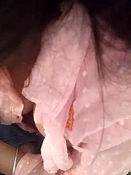 Neha Tyagi online show from October 2025 04:54:01 AM