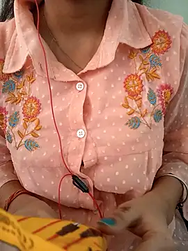 Neha Tyagi online show from October 2025 04:56:02 AM