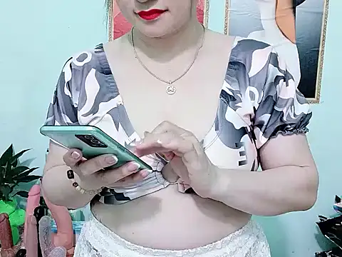 Spa-LinhLinh online show from May 2026 07:15:02 AM