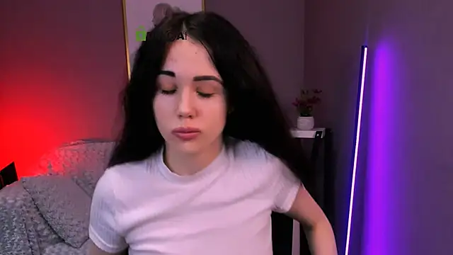 riley sanders online show from November 2025 08:08:02 PM