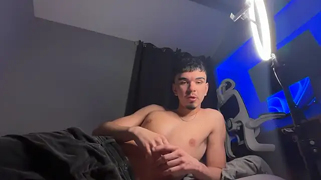 Snapshot of raph_pk69 chatting on February 2026 02:26:01 PM raph pk69 online show from February 2026 02:26:01 PM