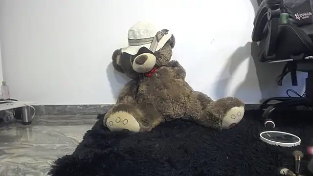 Snapshot of habdiela chatting on September 2025 06:43:02 PM habdiela online show from September 2025 06:43:02 PM