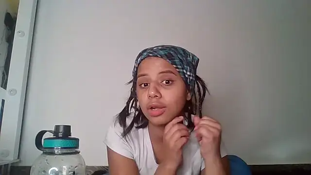 Snapshot of habdiela chatting on October 2025 07:42:02 AM habdiela online show from October 2025 07:42:02 AM