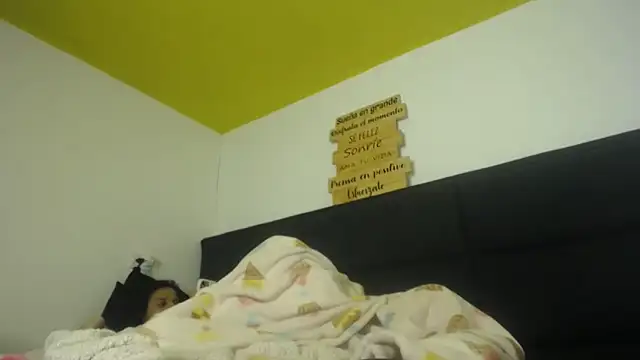 Snapshot of habdiela chatting on October 2025 08:42:01 AM habdiela online show from October 2025 08:42:01 AM