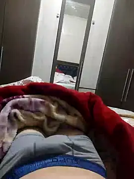 Snapshot of Gustavo198045 chatting on October 2025 03:18:01 AM Gustavo198045 online show from October 2025 03:18:01 AM