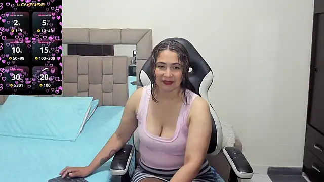 gabrielaponce11 online show from May 2026 02:44:02 PM
