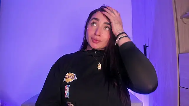 Snapshot of scarlett_Collinss chatting on November 2025 05:07:01 AM scarlett Collinss online show from November 2025 05:07:01 AM