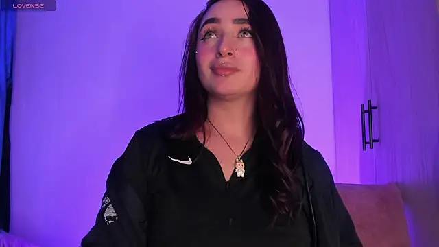 Snapshot of scarlett_Collinss chatting on November 2025 05:30:02 AM scarlett Collinss online show from November 2025 05:30:02 AM