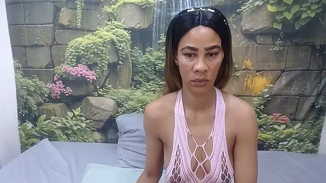GlowGoddessxx online show from June 2026 01:43:01 AM