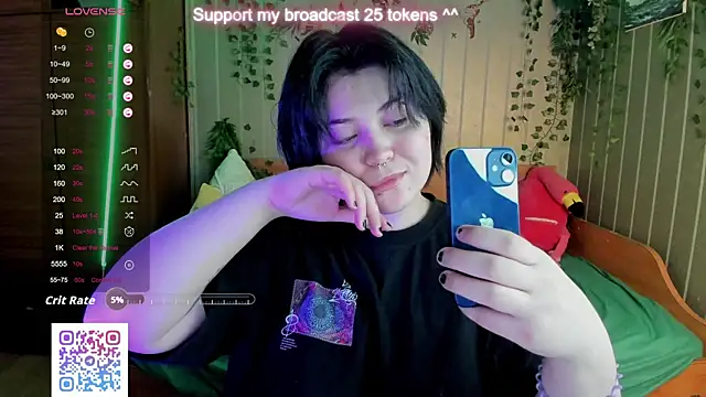 Alisa Monroe online show from November 2025 02:12:01 AM