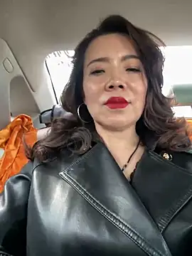 anna yngs online show from February 2026 04:00:02 AM