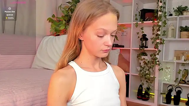 Kara smalltits online show from December 2025 11:52:02 AM