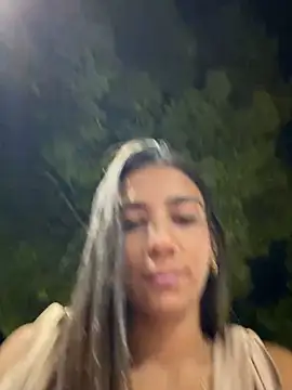 -juicy  online show from December 2025 11:31:02 PM