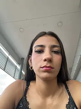 -juicy  online show from May 2026 09:32:02 PM