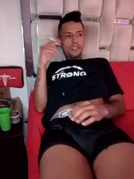 Snapshot of Negroking1130 chatting on January 2026 01:52:01 AM Negroking1130 online show from January 2026 01:52:01 AM