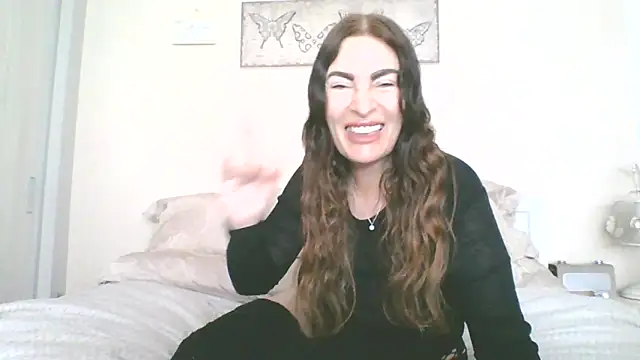 EllaKent online show from May 2026 01:43:02 PM