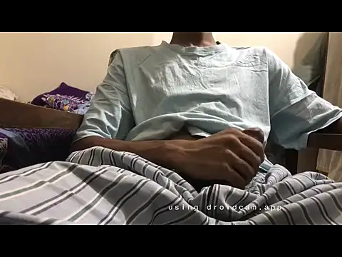 Snapshot of DhakaBabe chatting on October 2025 01:12:01 PM DhakaBabe online show from October 2025 01:12:01 PM